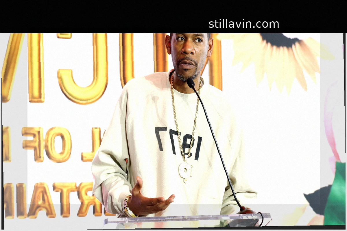 Young Guru утверждает, что он «один из лучших за всю историю», цитируя классическую фразу из сериала «Прослушка»: «Все совсем наоборот»