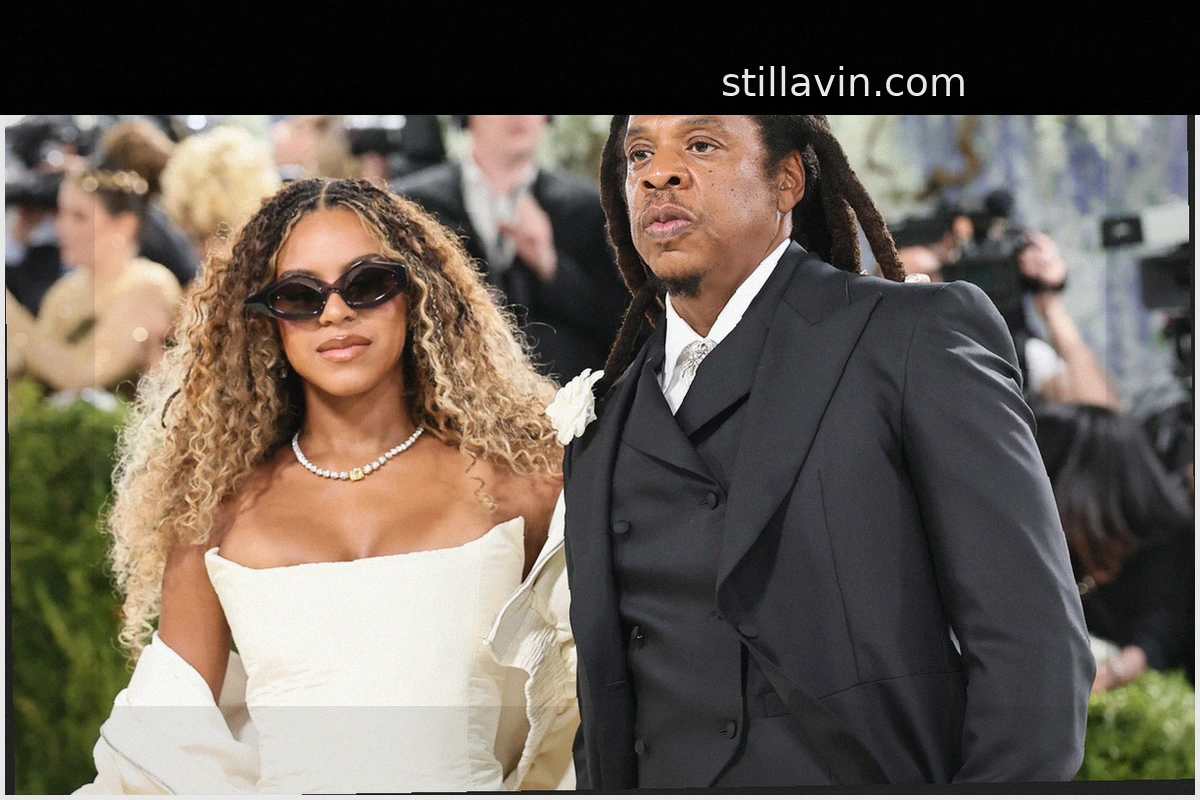 Jay-Z Присоединилась Дочь Блю Айви Во Время Шоу на Стадионе «Янки»